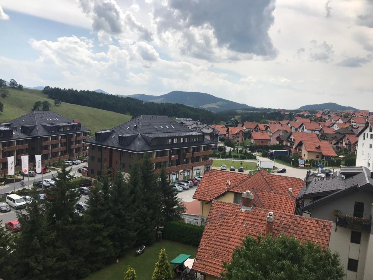 Ferienwohnung Lux Apartman Andjela Zlatibor Exterior foto